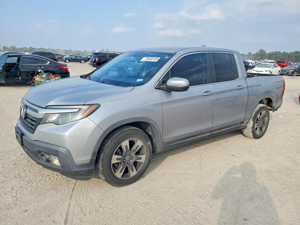 2017 HONDA RIDGELINE — VIN 5FPYK2F52HB002607