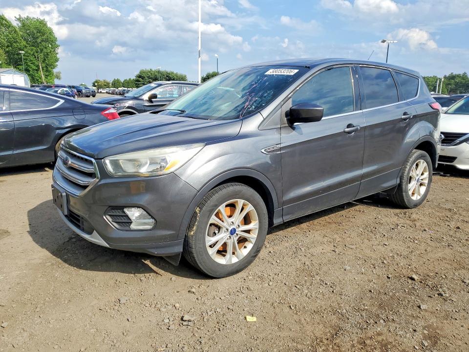 1FMCU9GD0HUC40695