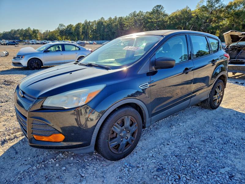2014 FORD ESCAPE S — VIN 1FMCU0F77EUC73129