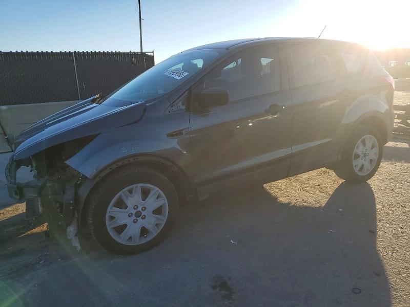 2016 FORD ESCAPE S — VIN 1FMCU0F70GUC73833