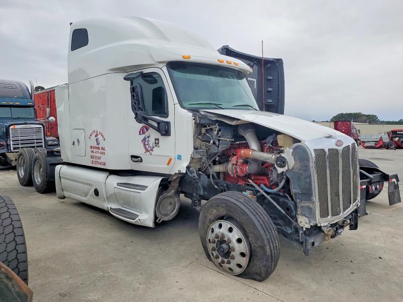 2022 PETERBILT 579 — VIN 1XPBD49X3ND781387