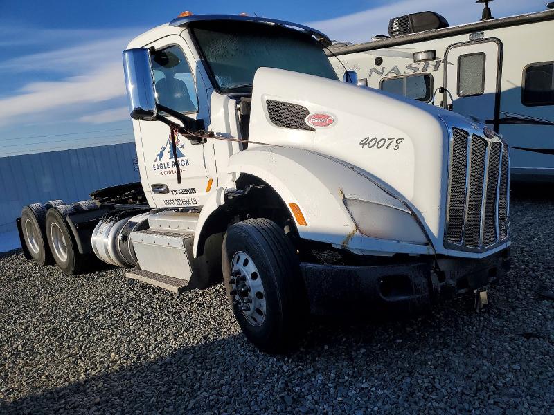 2016 PETERBILT 579 — VIN 1XPBDP9X0GD294829