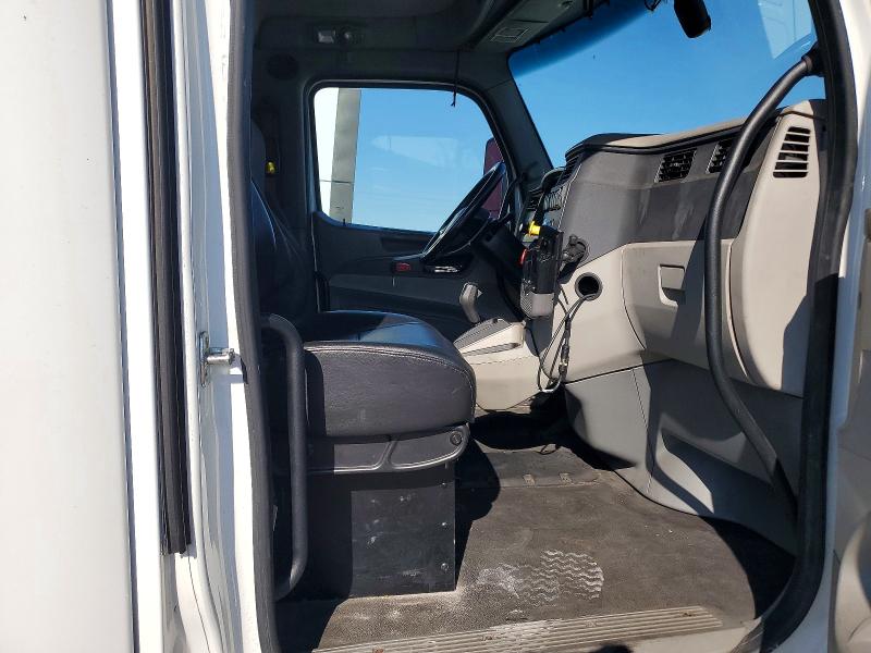2018 PETERBILT 579 — VIN 1XPBA48X7JD478276