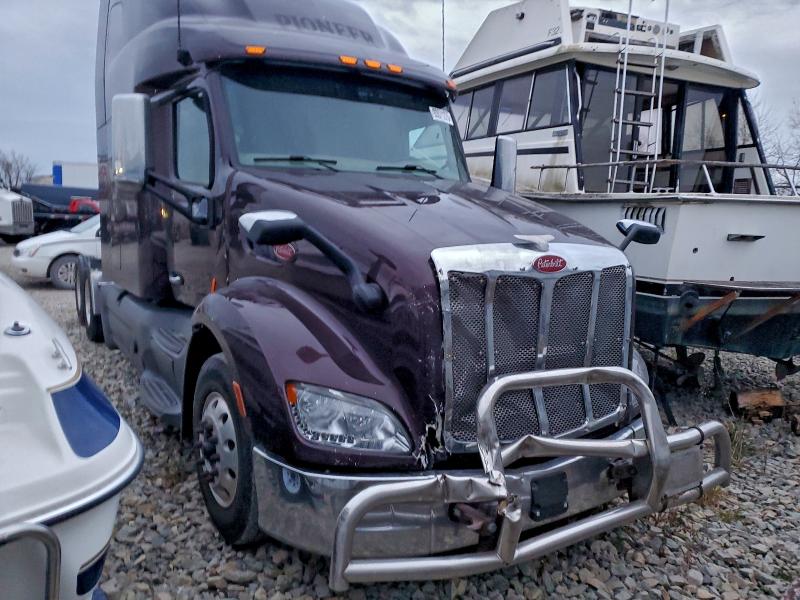 2020 PETERBILT 579 — VIN 1XPBD49X0LD618838