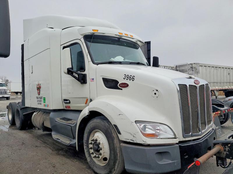 2018 PETERBILT 579 — VIN 1XPBDP9X3JD483966