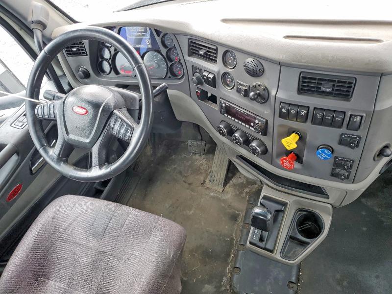 1XPBA48X0HD428717