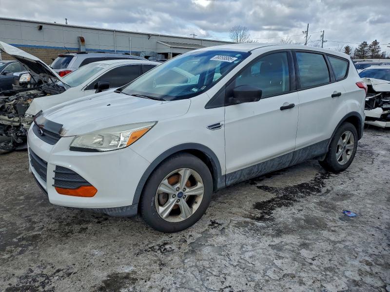 2015 FORD ESCAPE S — VIN 1FMCU0F7XFUA66333