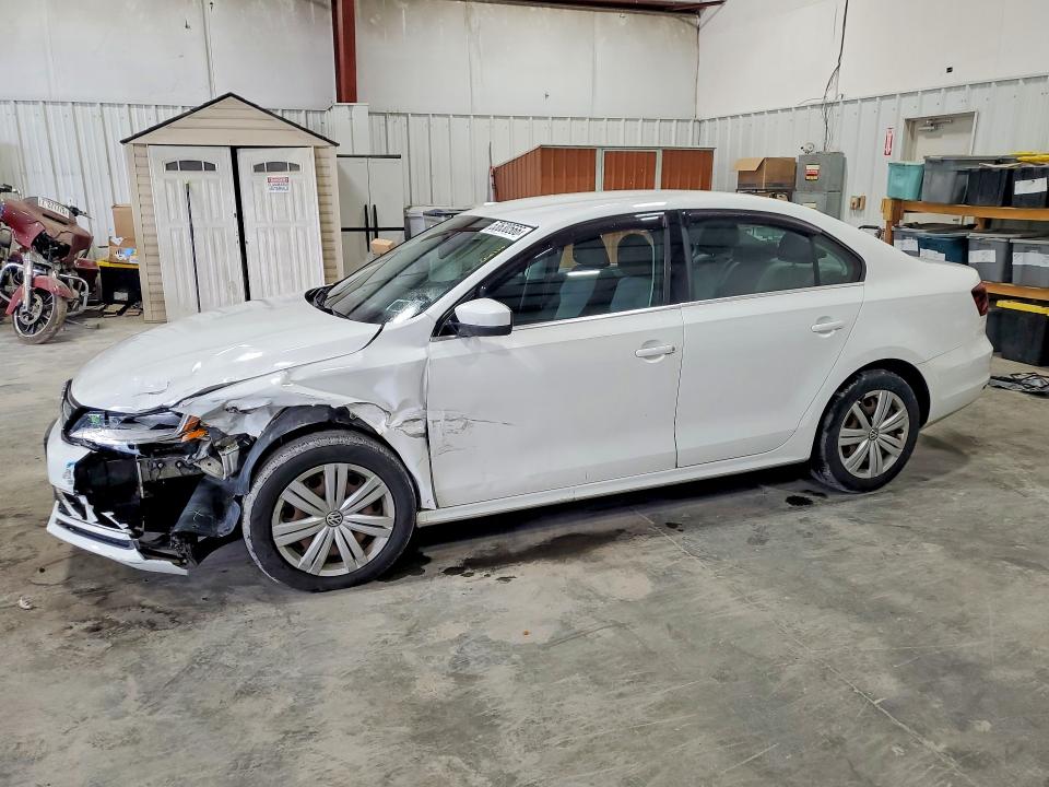 2017 VOLKSWAGEN JETTA — VIN 3VW2B7AJXHM389562