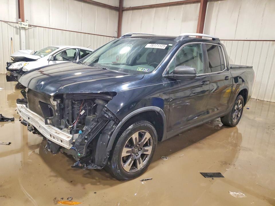 2017 HONDA RIDGELINE — VIN 5FPYK3F53HB030406