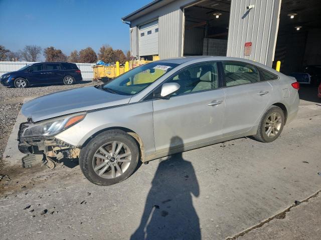 2017 HYUNDAI SONATA SE — VIN 5NPE24AF3HH532643