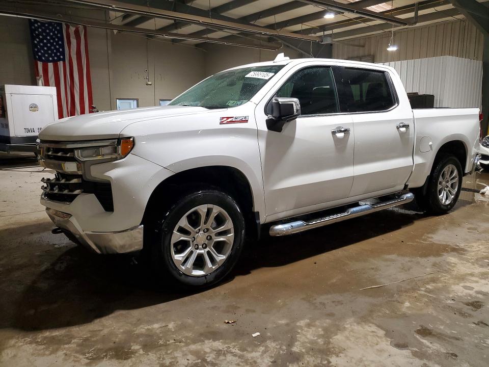 2022 CHEVROLET SILVERADO — VIN 1GCUDGED8NZ566954