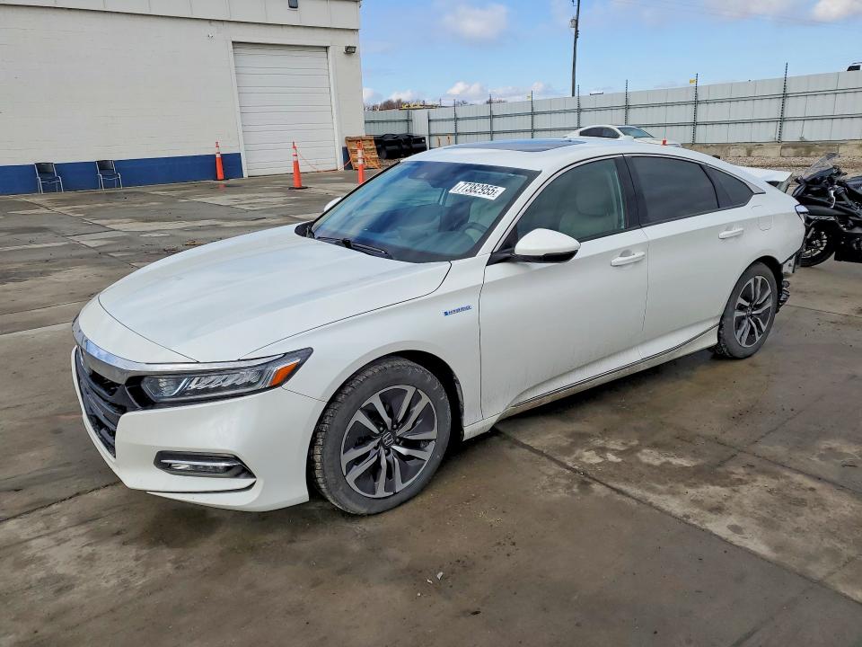 2018 HONDA ACCORD — VIN 1HGCV3F50JA010320