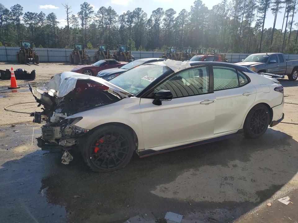 2022 TOYOTA CAMRY — VIN 4T1KZ1AK7NU069607