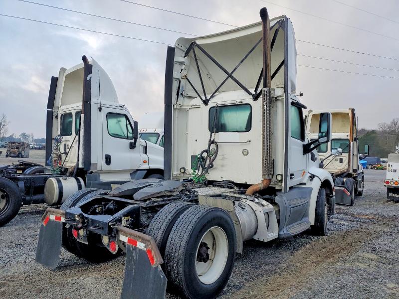 1XPBA48X2JD477813
