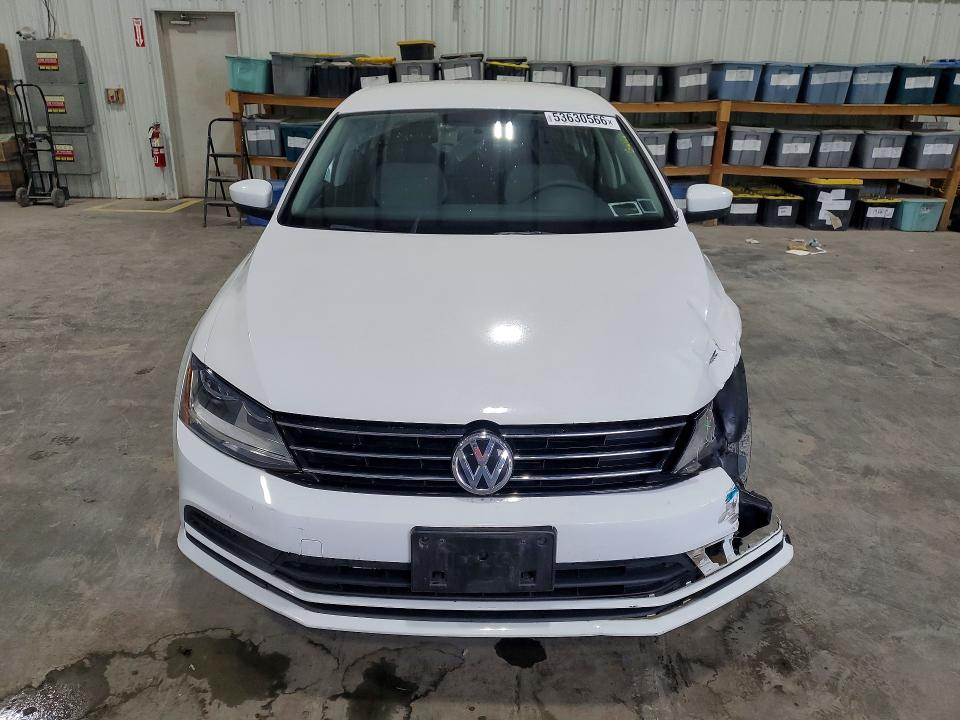 3VW2B7AJXHM389562