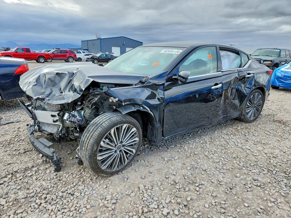 1N4BL4EW7RN354804