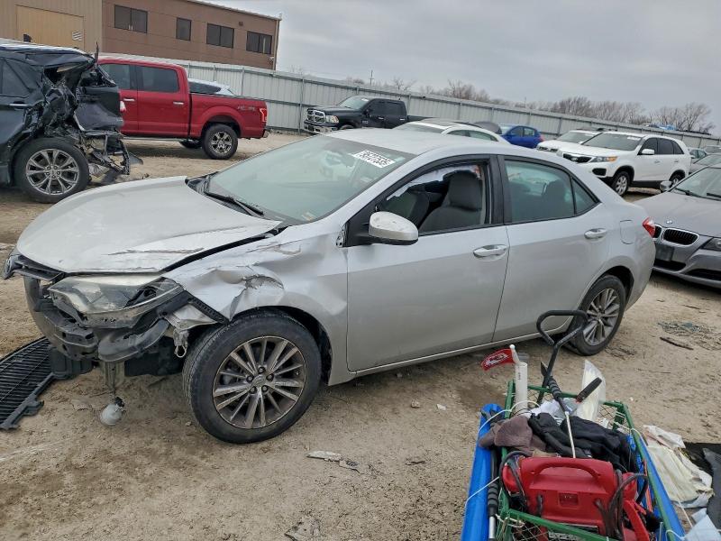2015 TOYOTA COROLLA — VIN 5YFBURHE0FP220531