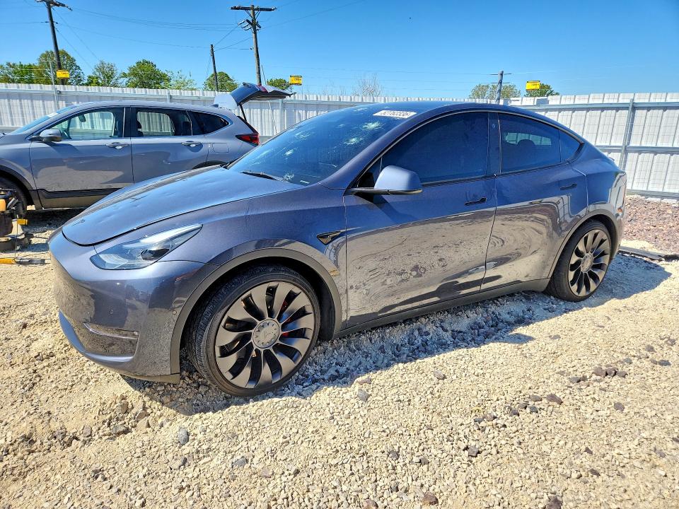 2022 TESLA MODEL Y — VIN 7SAYGDEFXNF530023