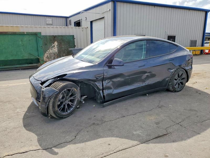 2025 TESLA MODEL Y — VIN 7SAYGDED1SF220918