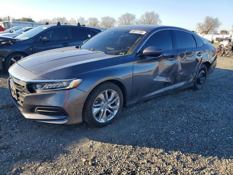 2018 HONDA ACCORD — VIN 1HGCV1F15JA151000