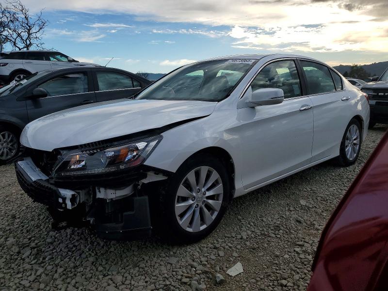 2015 HONDA ACCORD — VIN 1HGCR2F85FA138620