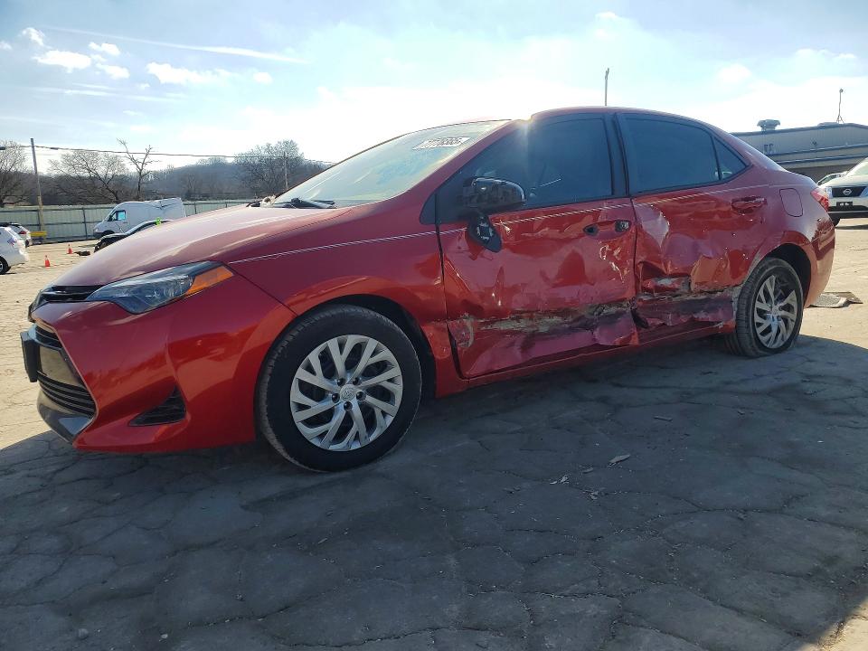 2018 TOYOTA COROLLA — VIN 5YFBURHE0JP850736