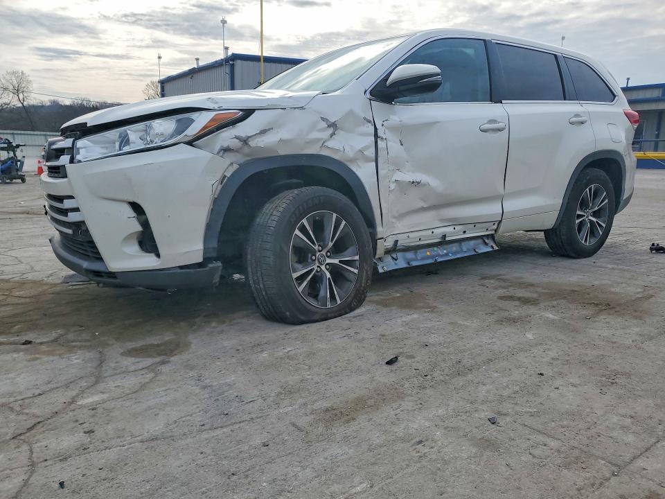2018 TOYOTA HIGHLANDER — VIN 5TDZARFH1JS035666