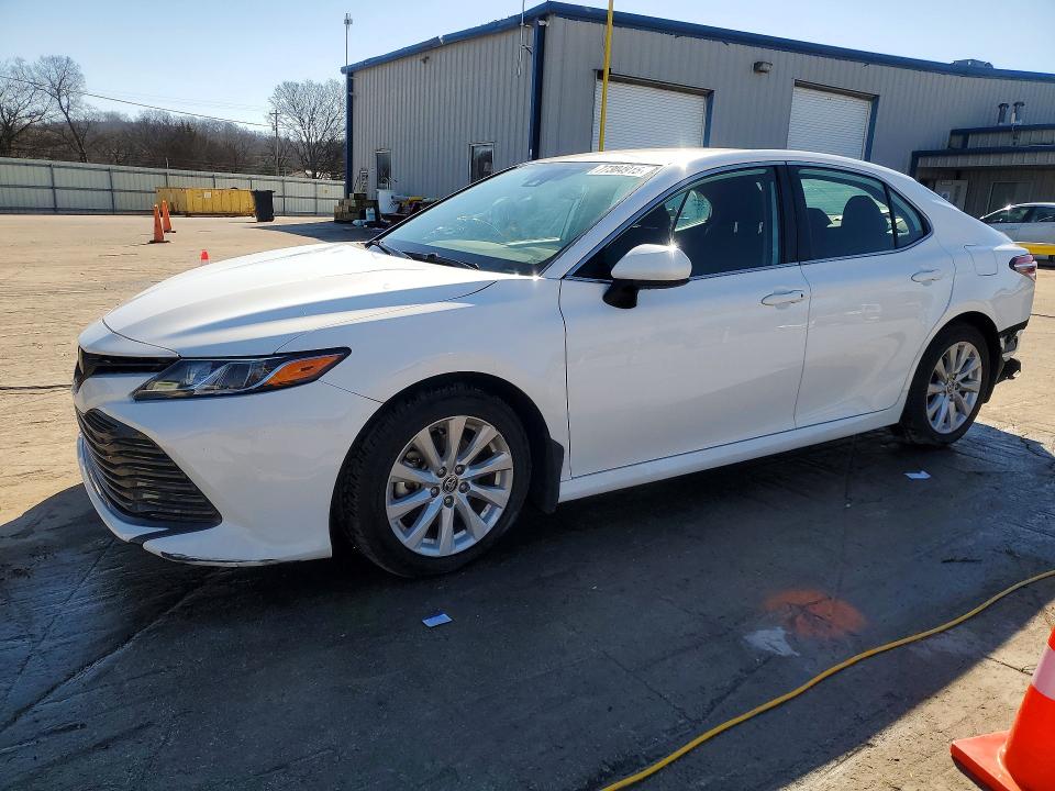 2020 TOYOTA CAMRY — VIN 4T1C11AK8LU975371