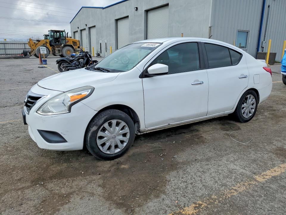 2015 NISSAN VERSA — VIN 3N1CN7AP5FL849896
