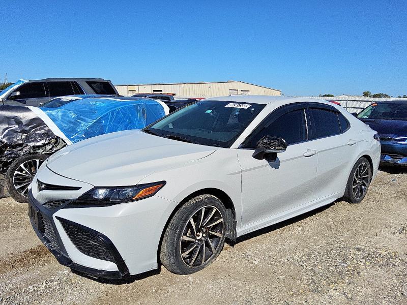 2022 TOYOTA CAMRY — VIN 4T1G11AK0NU034288