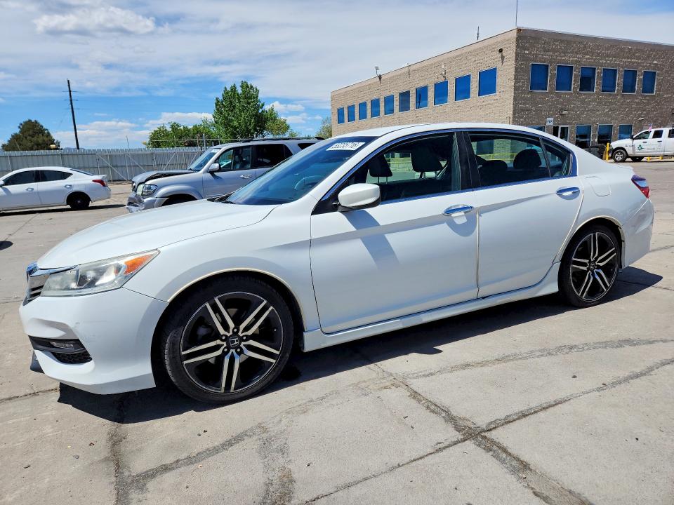 2017 HONDA ACCORD — VIN 1HGCR2F5XHA078830
