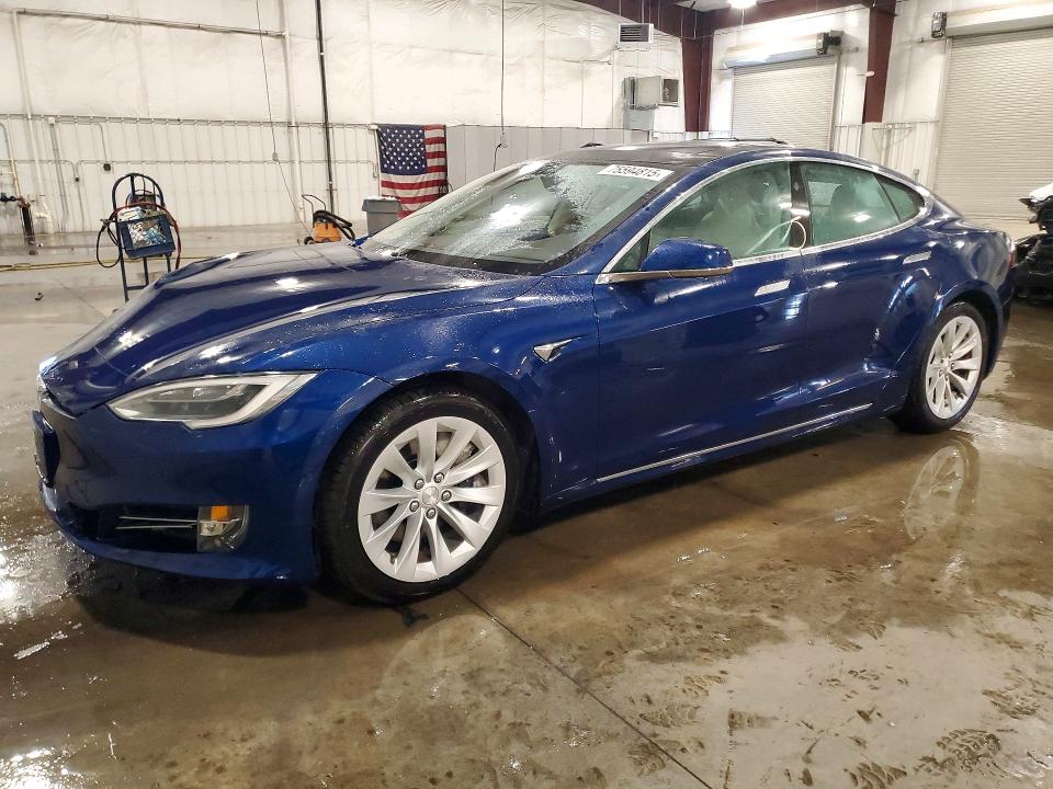 2018 TESLA MODEL S — VIN 5YJSA1E22JF245245