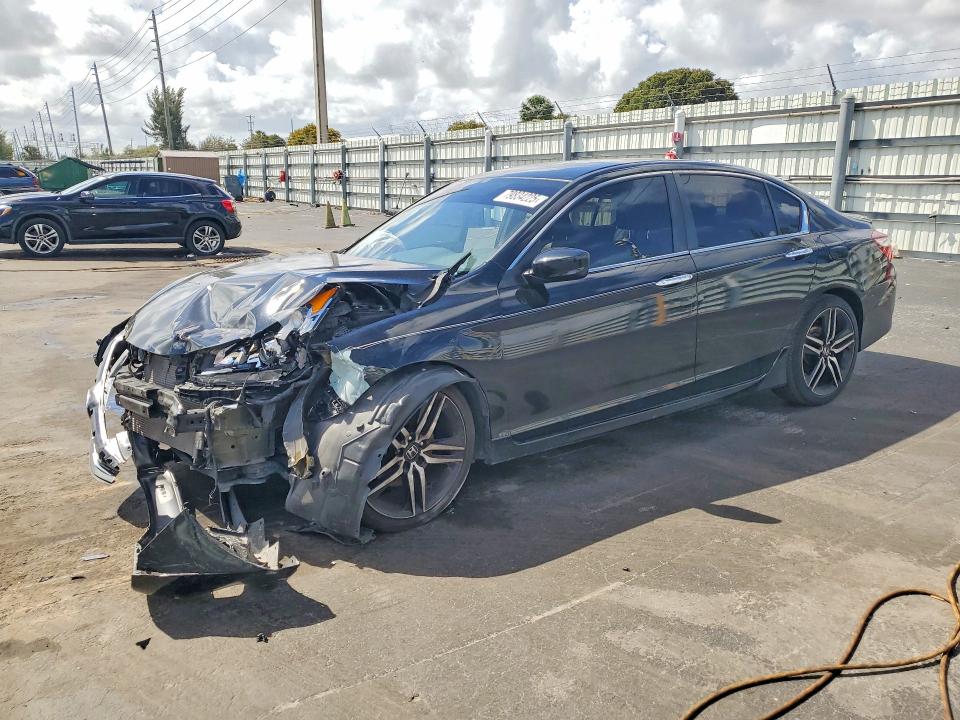 2017 HONDA ACCORD — VIN 1HGCR2F18HA119727
