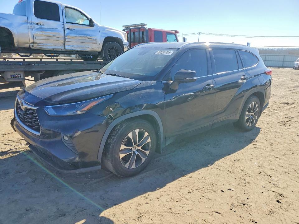 2022 TOYOTA HIGHLANDER — VIN 5TDGZRBH5NS567207