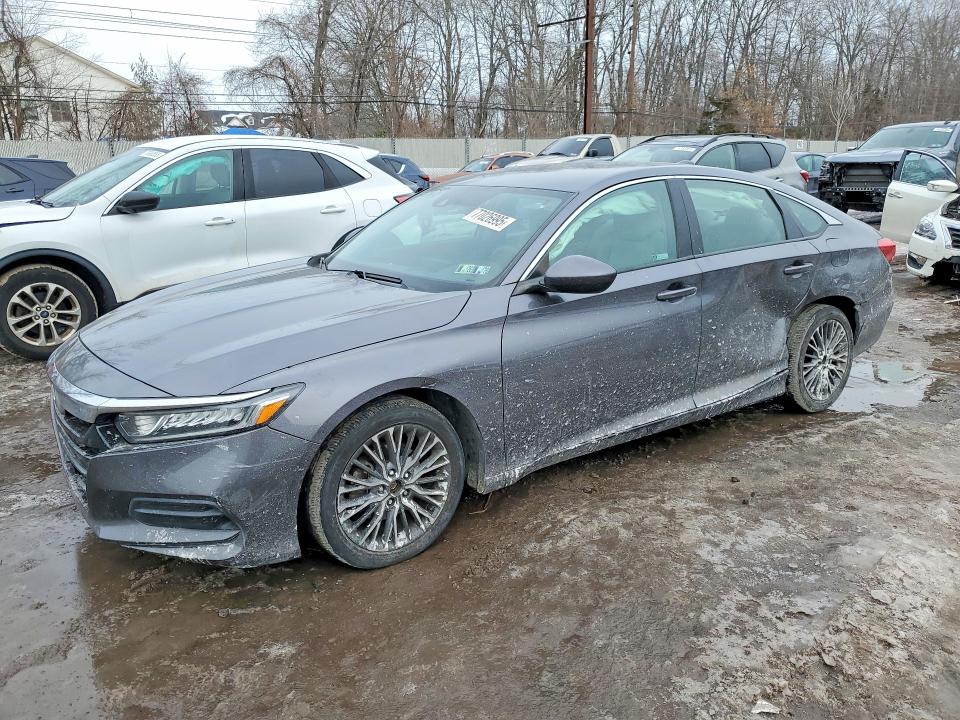 2019 HONDA ACCORD — VIN 1HGCV1F16KA058357