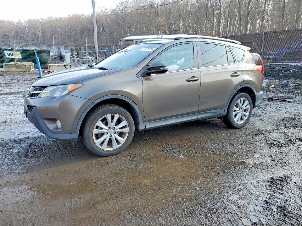 2015 TOYOTA RAV4 — VIN 2T3DFREV7FW382072