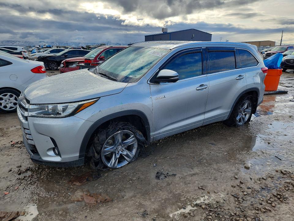 2017 TOYOTA HIGHLANDER HYBRID — VIN 5TDDGRFH5HS021529