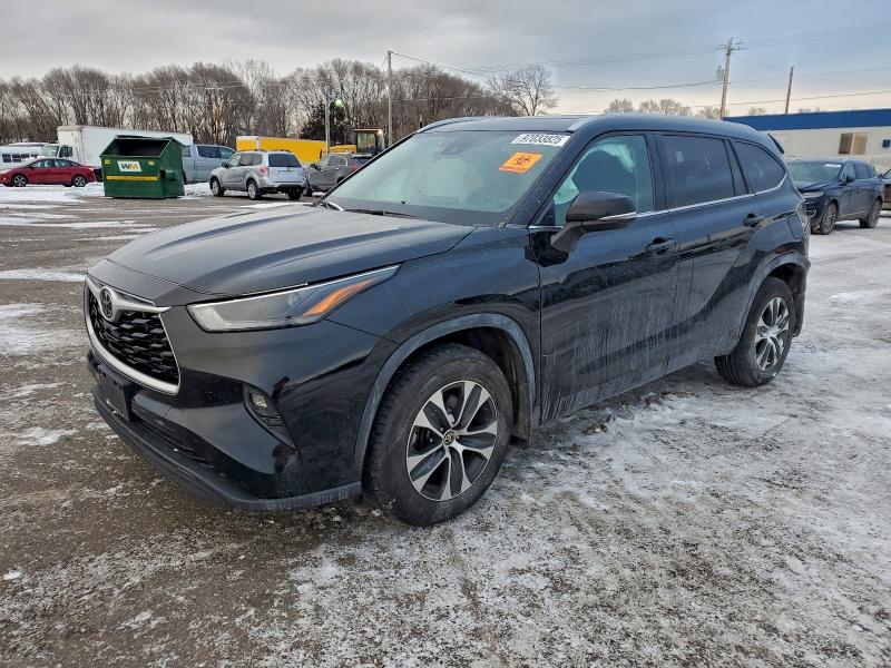 2022 TOYOTA HIGHLANDER — VIN 5TDGZRBH9NS563516