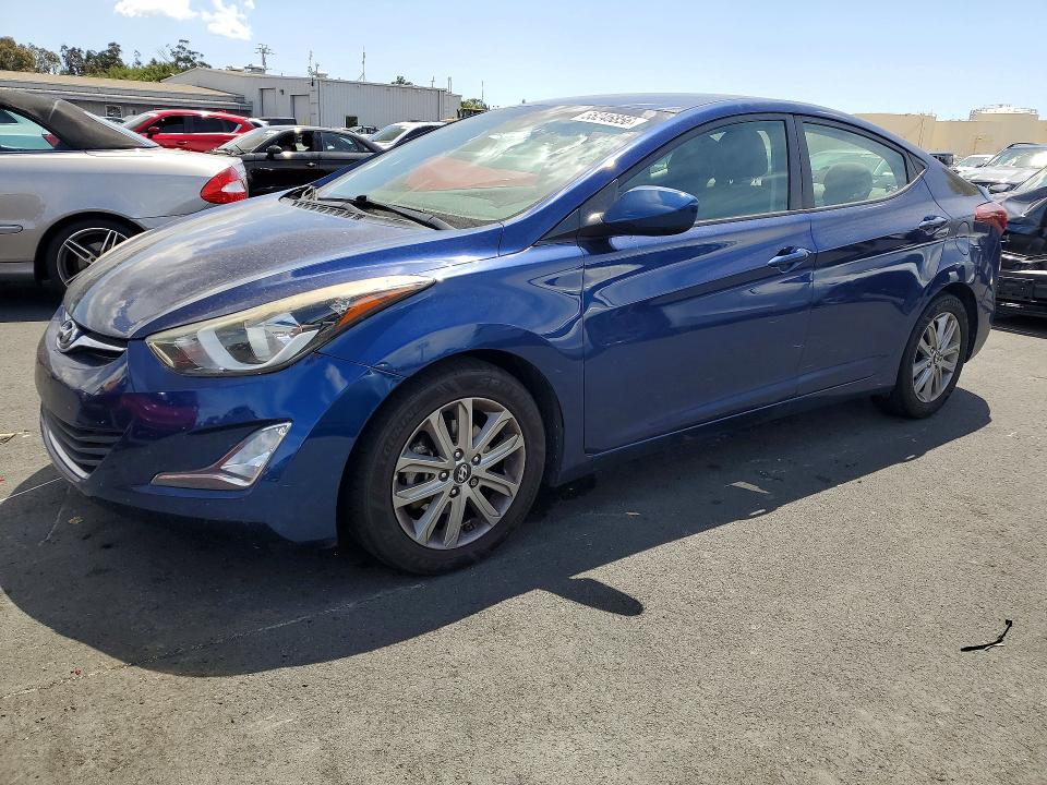 2016 HYUNDAI ELANTRA — VIN 5NPDH4AE4GH758531