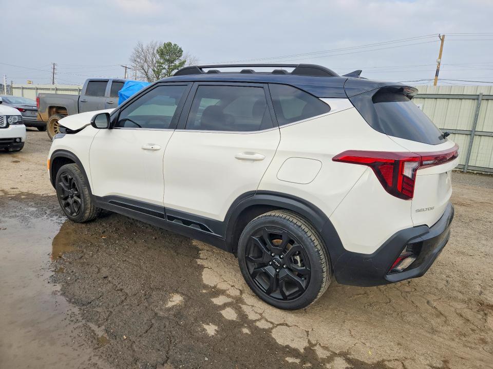 KNDEUCA72R7585160