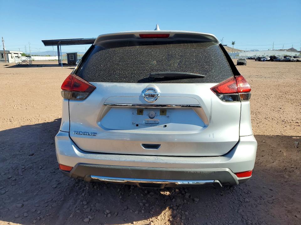 KNMAT2MT2HP584545