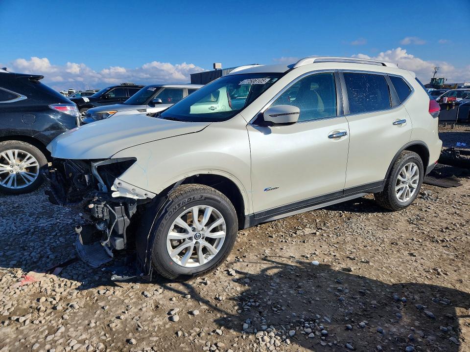 2017 NISSAN ROGUE — VIN 5N1ET2MV1HC826764