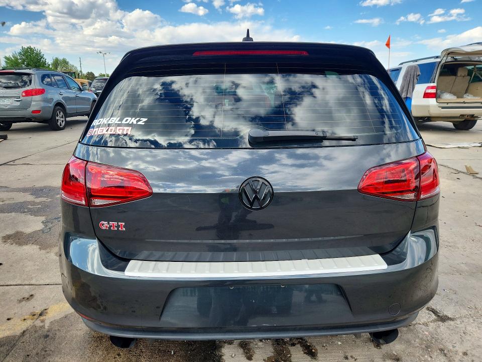 3VW547AU7HM026010