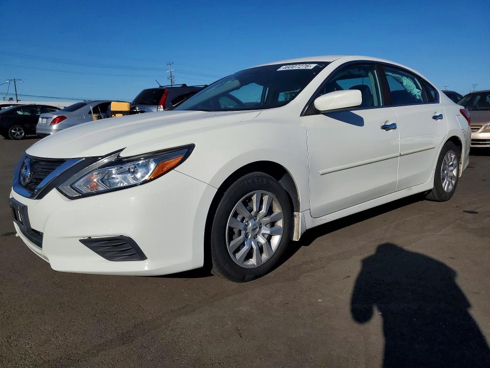 2016 NISSAN ALTIMA — VIN 1N4AL3AP4GC180610