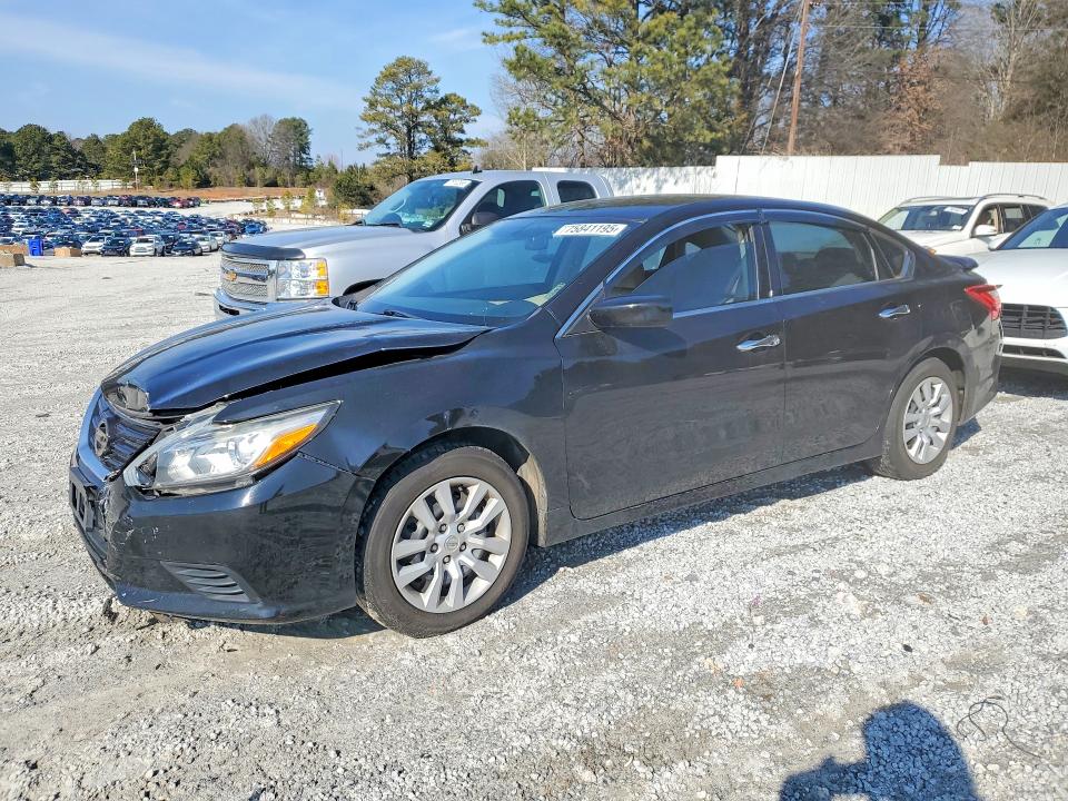 2017 NISSAN ALTIMA — VIN 1N4AL3AP2HN353210