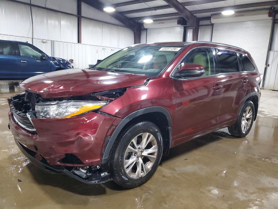 2015 TOYOTA HIGHLANDER — VIN 5TDJKRFH9FS174946