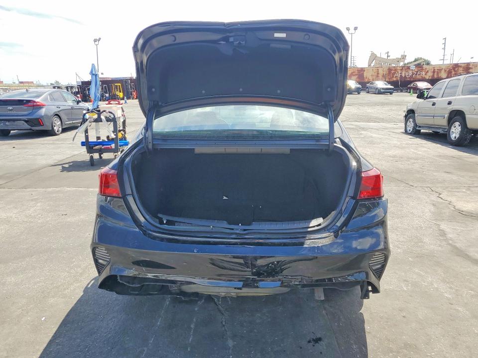 3KPF24AD1RE688706