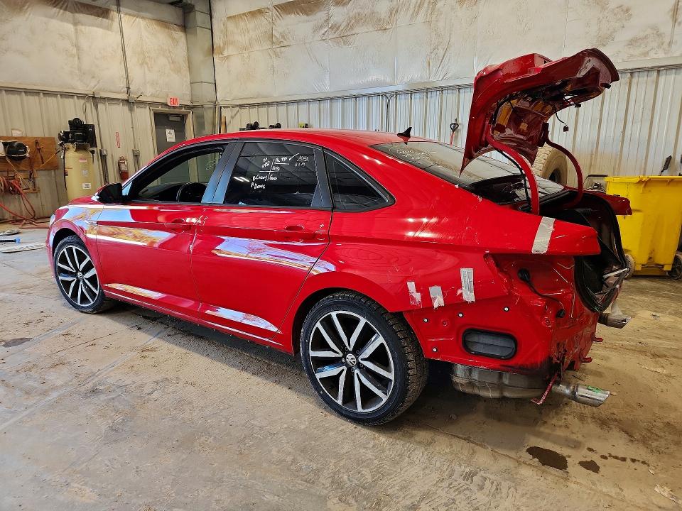 3VW5T7BU2KM228858