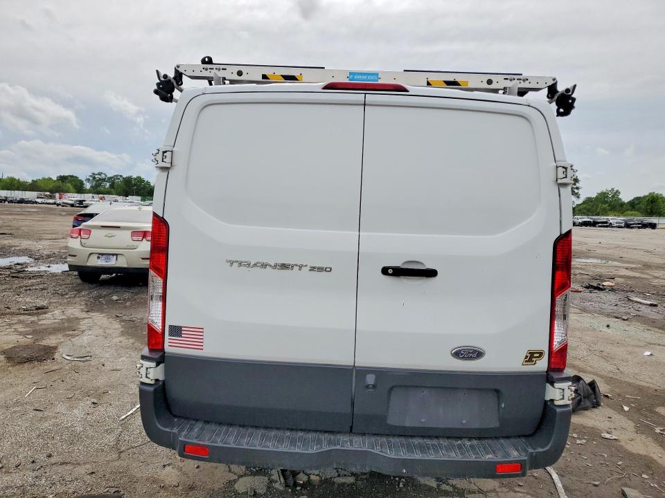 1FTYR1ZM7JKB13910