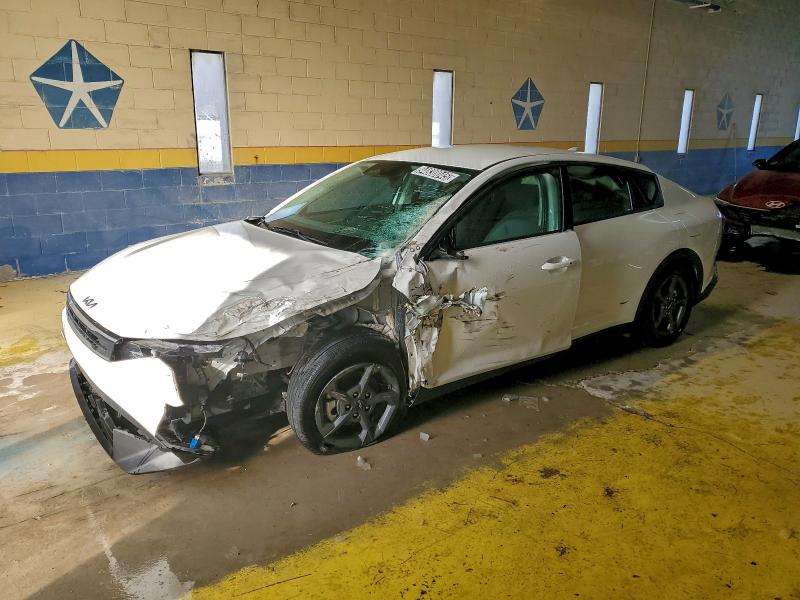 2025 KIA K4 LX — VIN 3KPFT4DE6SE023081